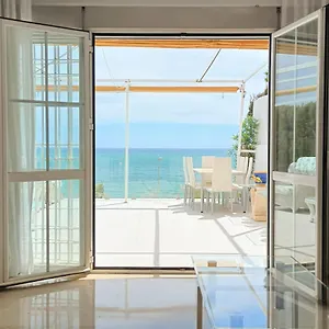 chalet-adosado-frente-al-mar-con-piscina-benalmadena-costa.es-andalucia.com/